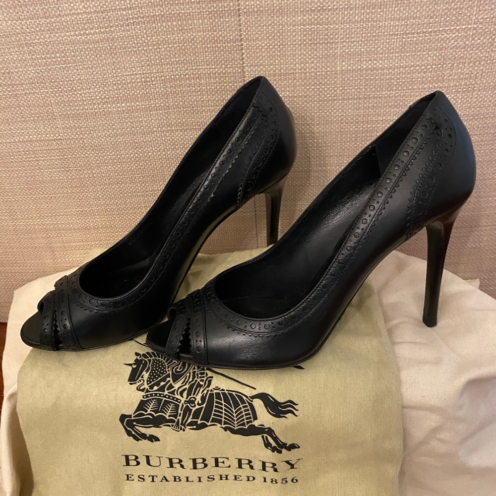 Burberry Peep Toe Pump-AUTHENTIC